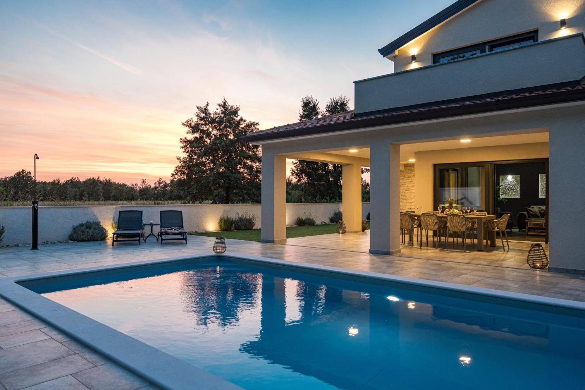 Special Offer! New Luxury Apartment With Pool, Fitness, Outdoor Bar&Grill Buje Exterior photo