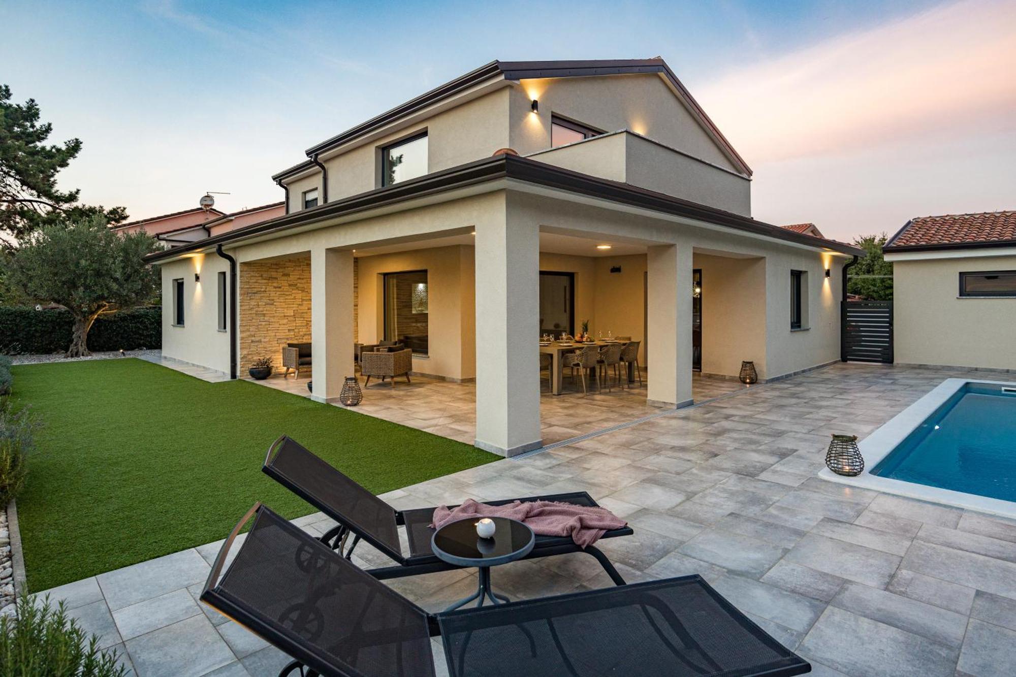 Special Offer! New Luxury Apartment With Pool, Fitness, Outdoor Bar&Grill Buje Exterior photo