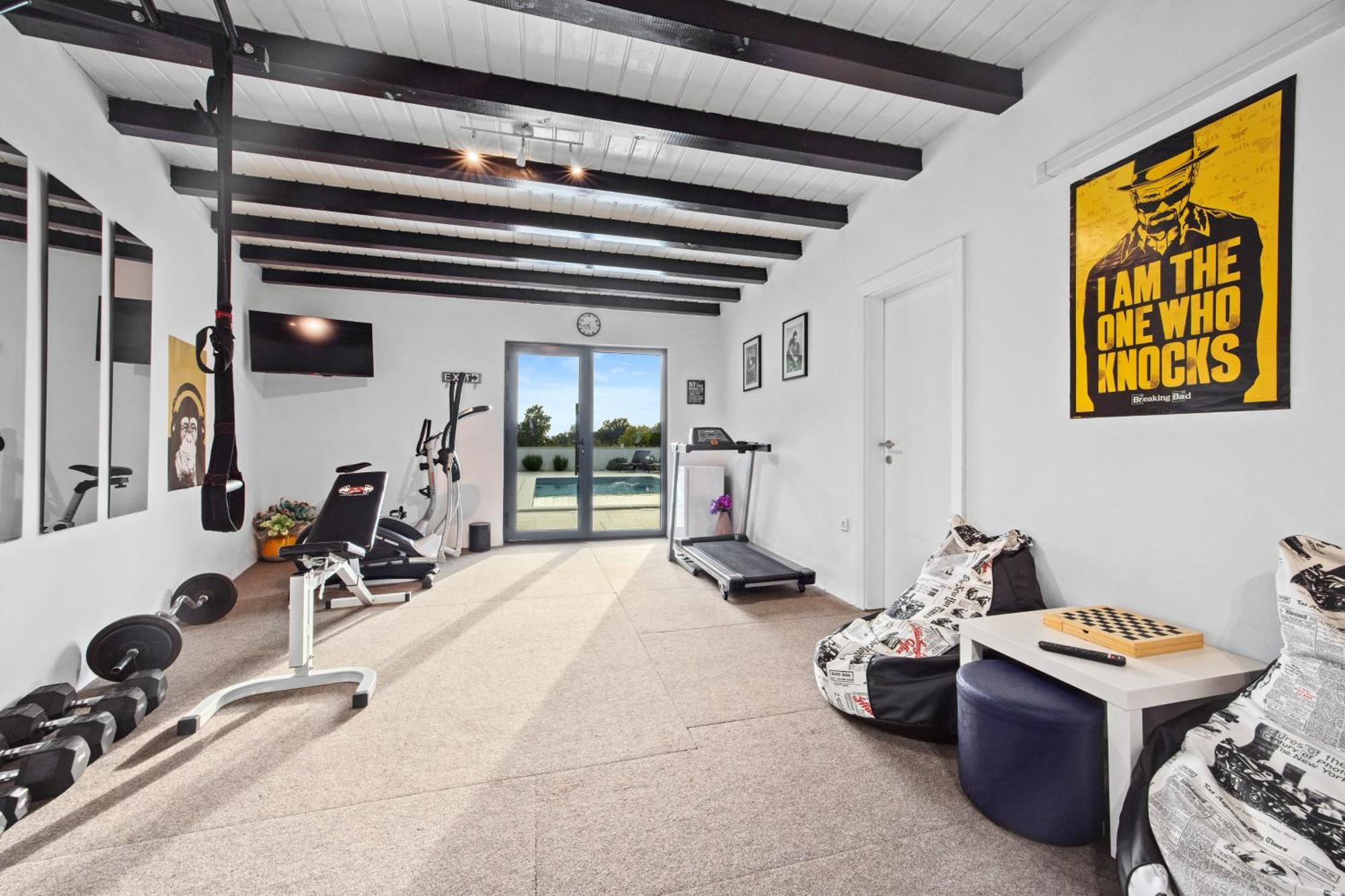 Special Offer! New Luxury Apartment With Pool, Fitness, Outdoor Bar&Grill Buje Exterior photo